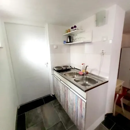 Andrea 4 Apartman *